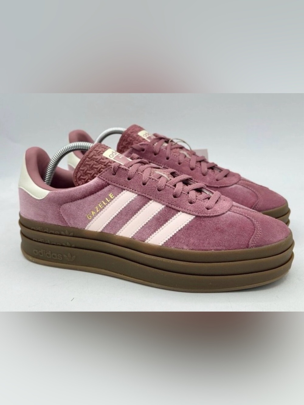 NWOB adidas Gazelle Bold Gum Velvet Sandy Pink Sneakers IG4389 Women’s Size 9
